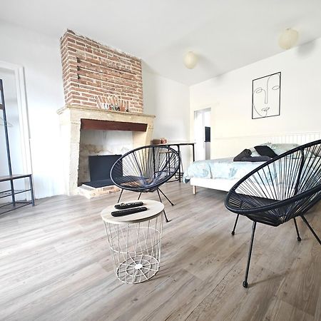 Studio Entier Proche Des Commerces - 1 A 2 Pers - Langon  Buitenkant foto