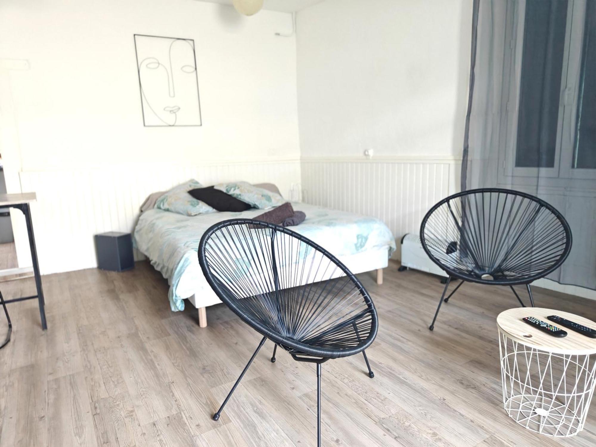 Studio Entier Proche Des Commerces - 1 A 2 Pers - Langon  Buitenkant foto